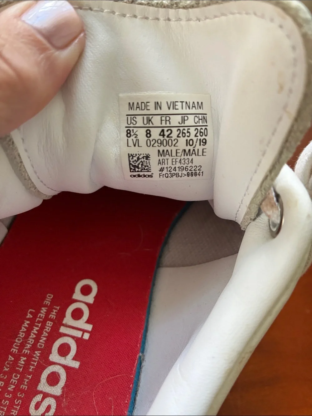 Adidas  Men’s White and Red Low-Top Sneakers